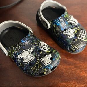 CROCS c6 mandalorian grogu gently used